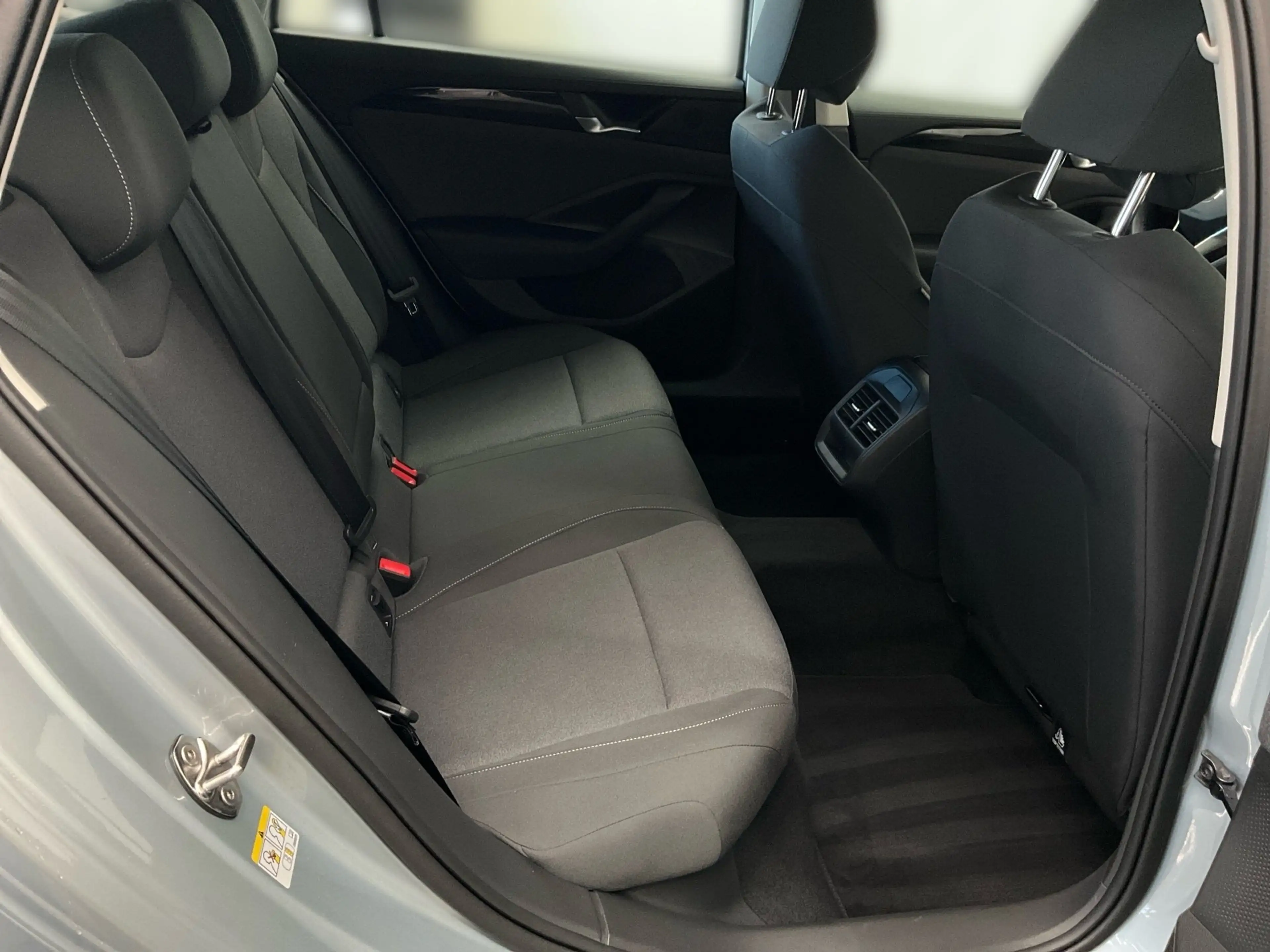 Volkswagen Passat Variant 2.0TDI 122PS DSG ACC.AHK.KAMERA.VIRTUAL.LED.APP-C. — photo 10