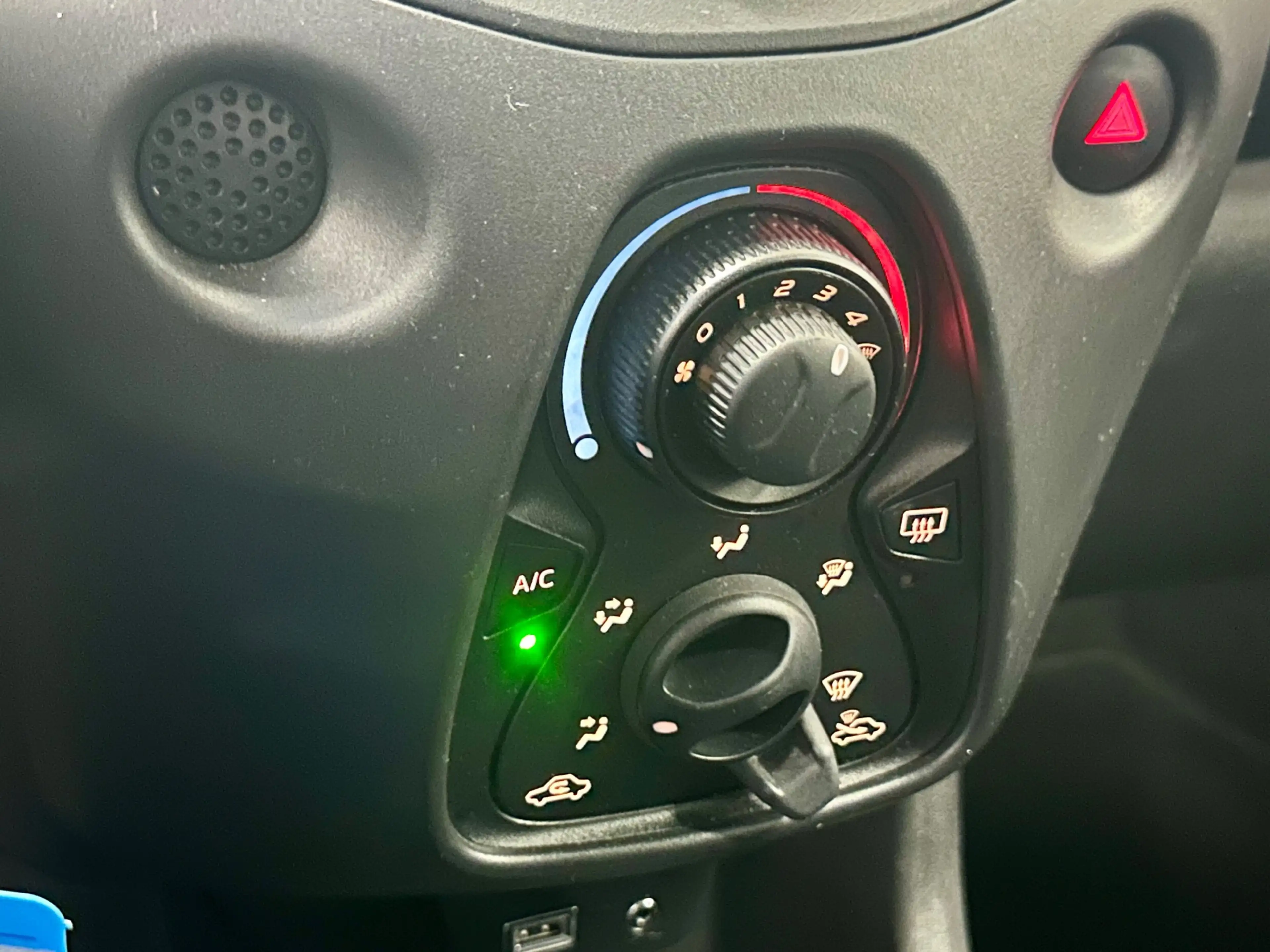 Toyota Aygo 1.0 VVT-i x-fun Airco Afn Trekhaak — photo 10