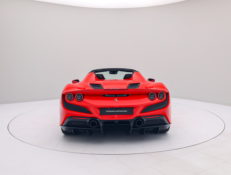 Ferrari F8 Spider - FERRARI HAMBURG — photo 9