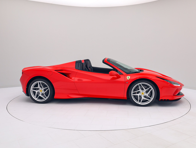 Ferrari F8 Spider - FERRARI HAMBURG — photo 5