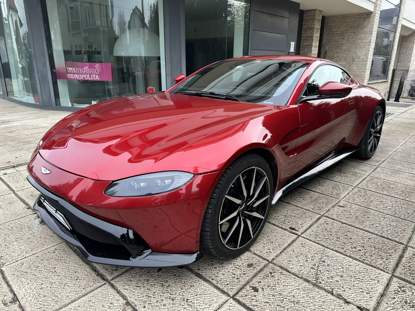 Aston Martin Vantage VANTAGE COUPE 4.0 V8 AUTO Rouge - 1