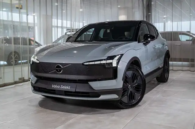 Volvo EX30 Cross Country Ultra Twin Motor Perf