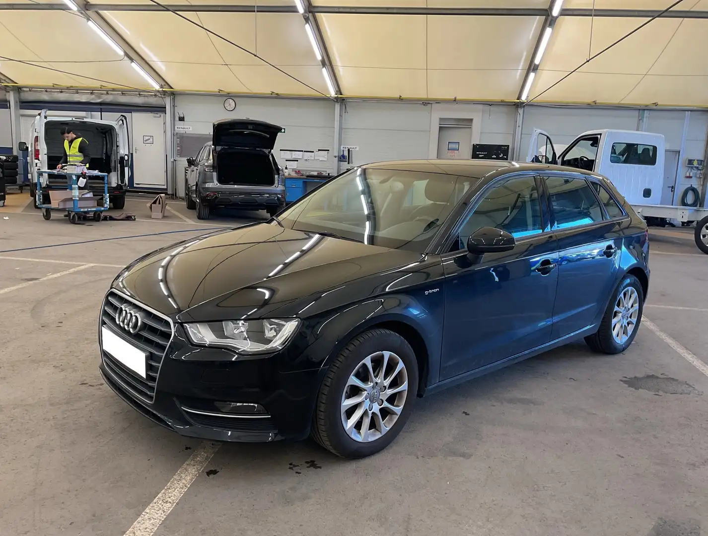 Audi A3 A3 1.8 T Attraction Zwart - 1