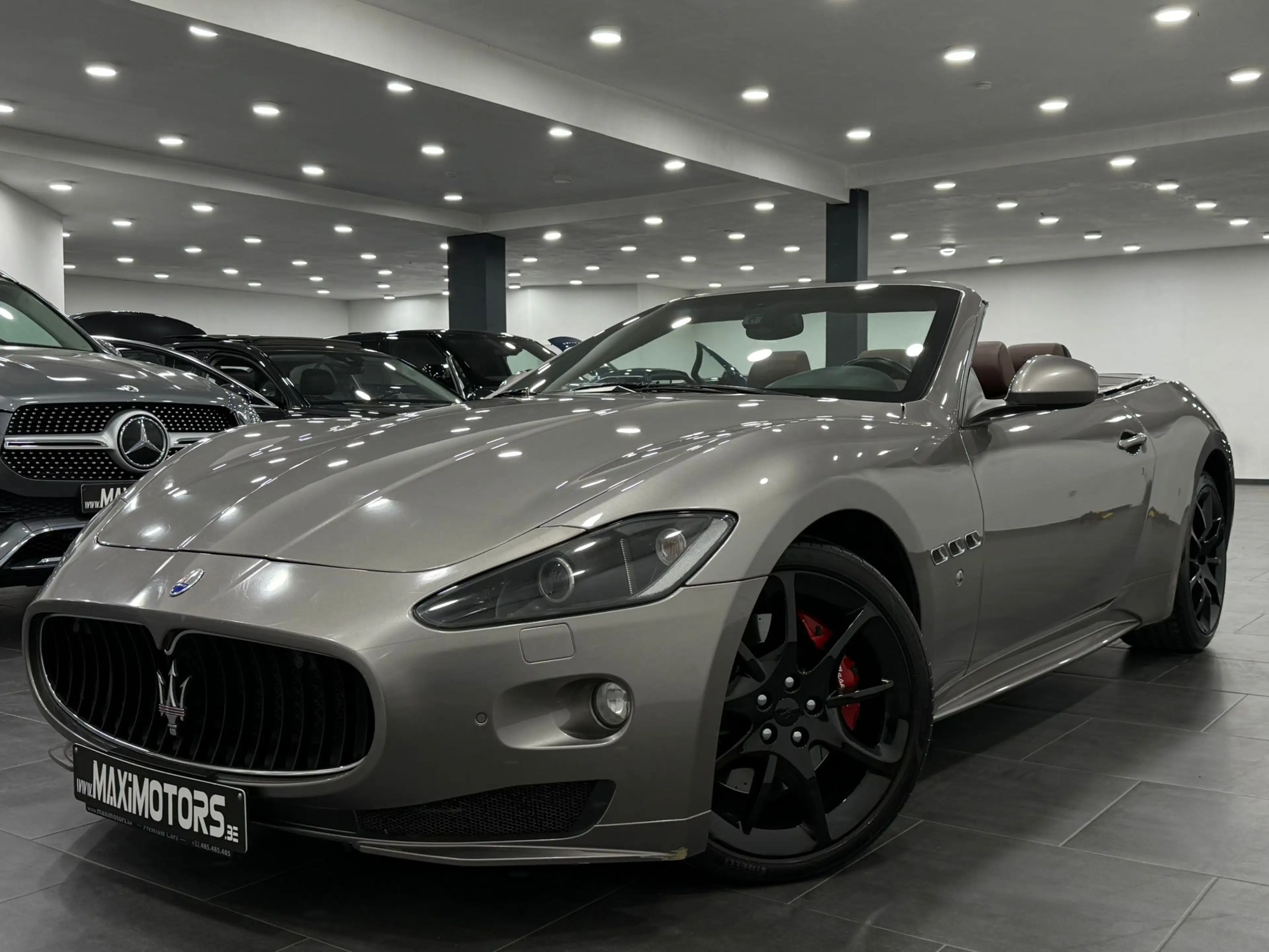 Maserati GranCabrio Sport  4.7i V8 Belgian Car Full Option Carpass Full Service — photo 9