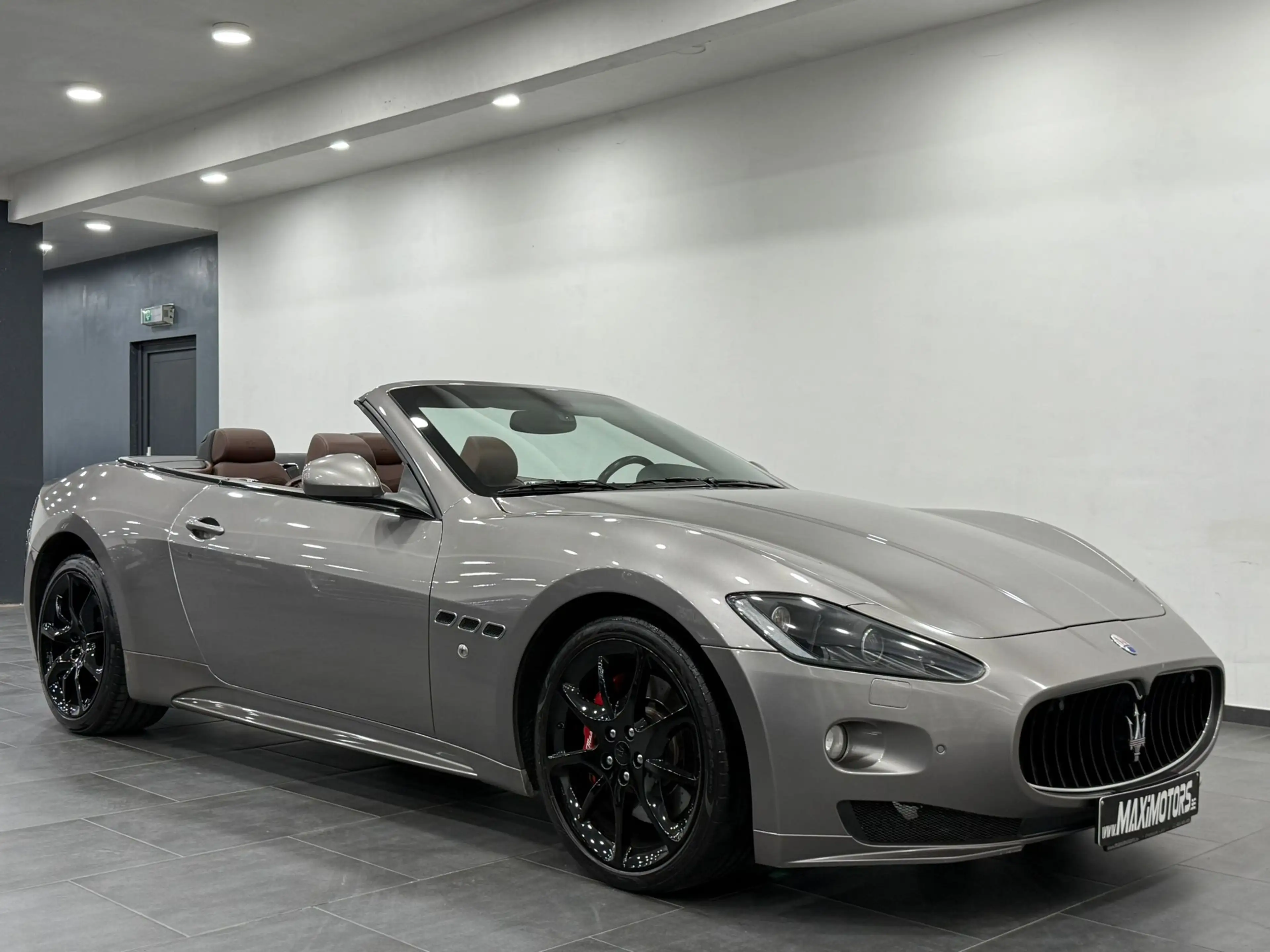 Maserati GranCabrio Sport  4.7i V8 Belgian Car Full Option Carpass Full Service — photo 4