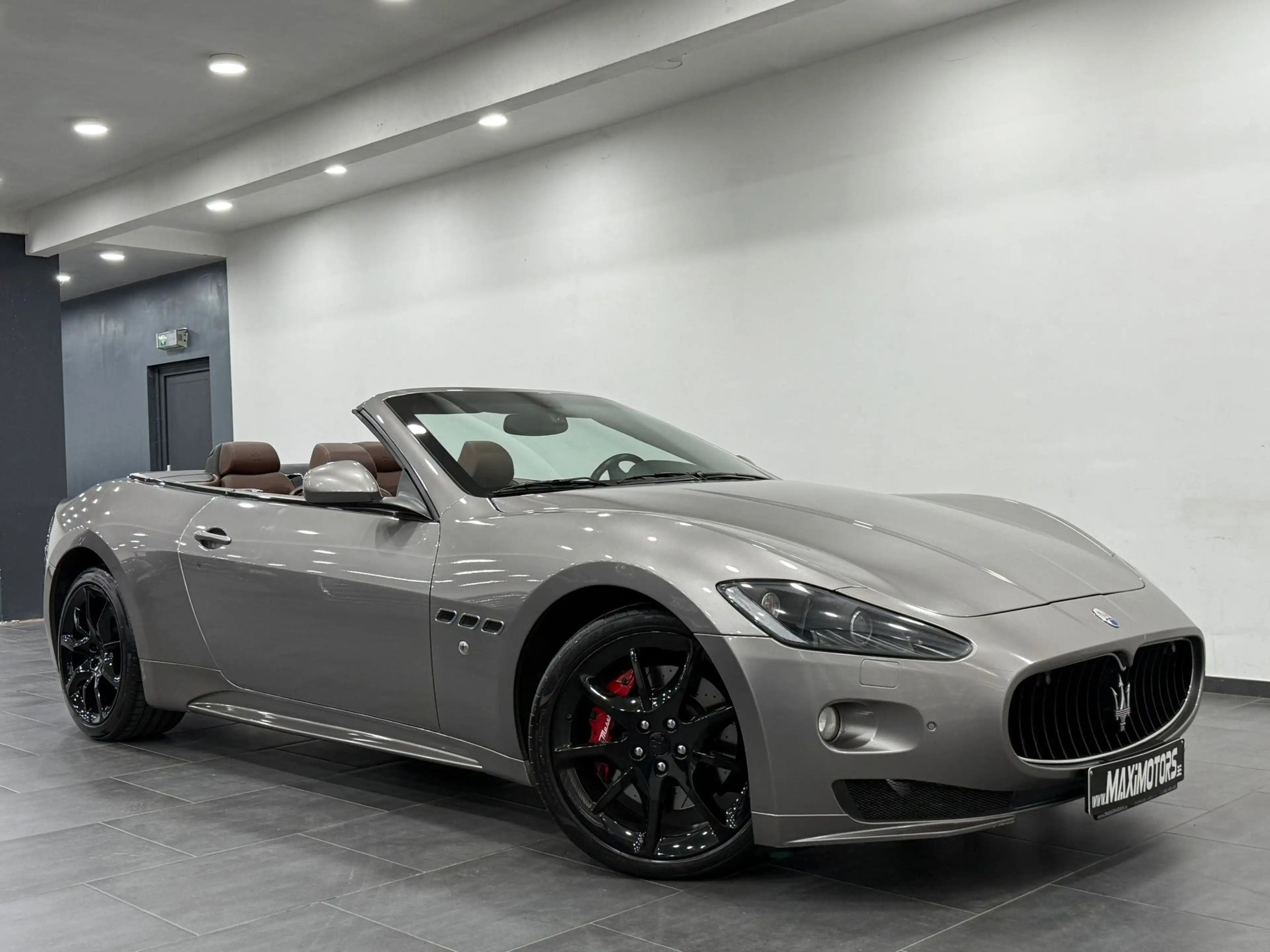 Maserati GranCabrio Sport  4.7i V8 Belgian Car Full Option Carpass Full Service — photo 10
