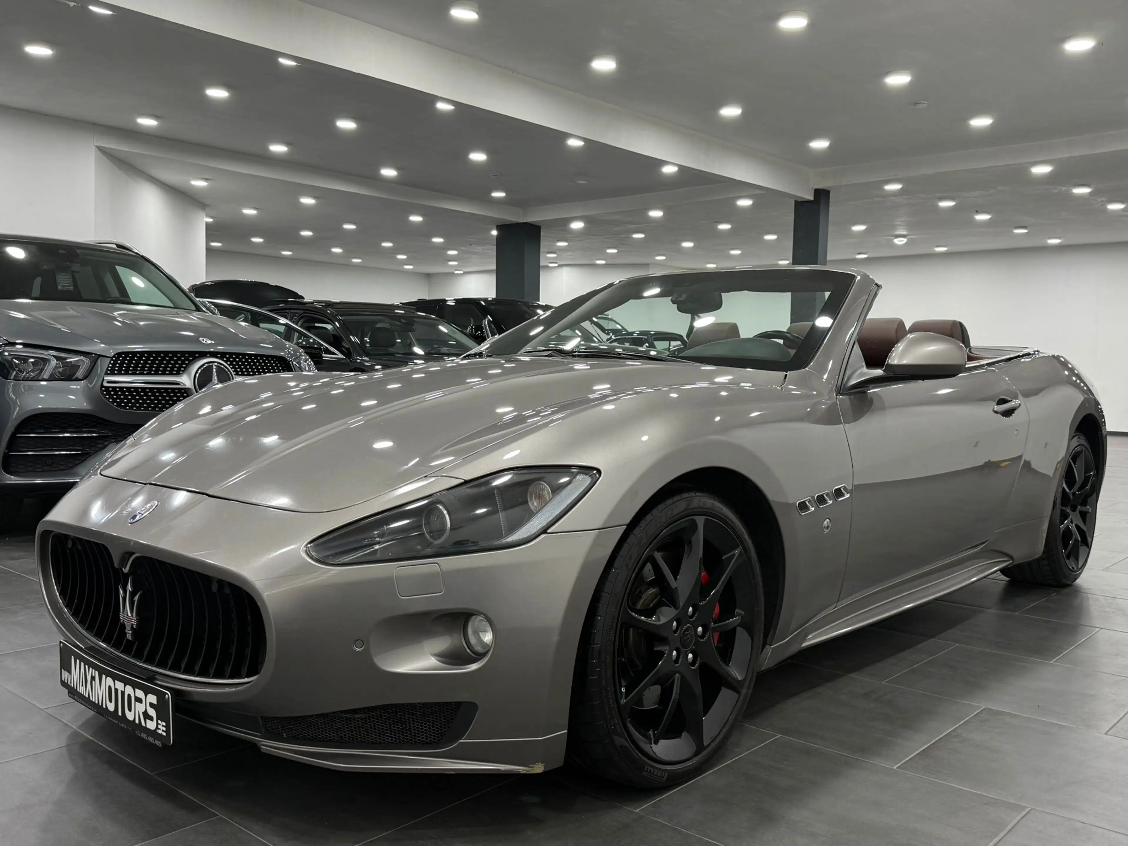 Maserati GranCabrio Sport  4.7i V8 Belgian Car Full Option Carpass Full Service — photo 5