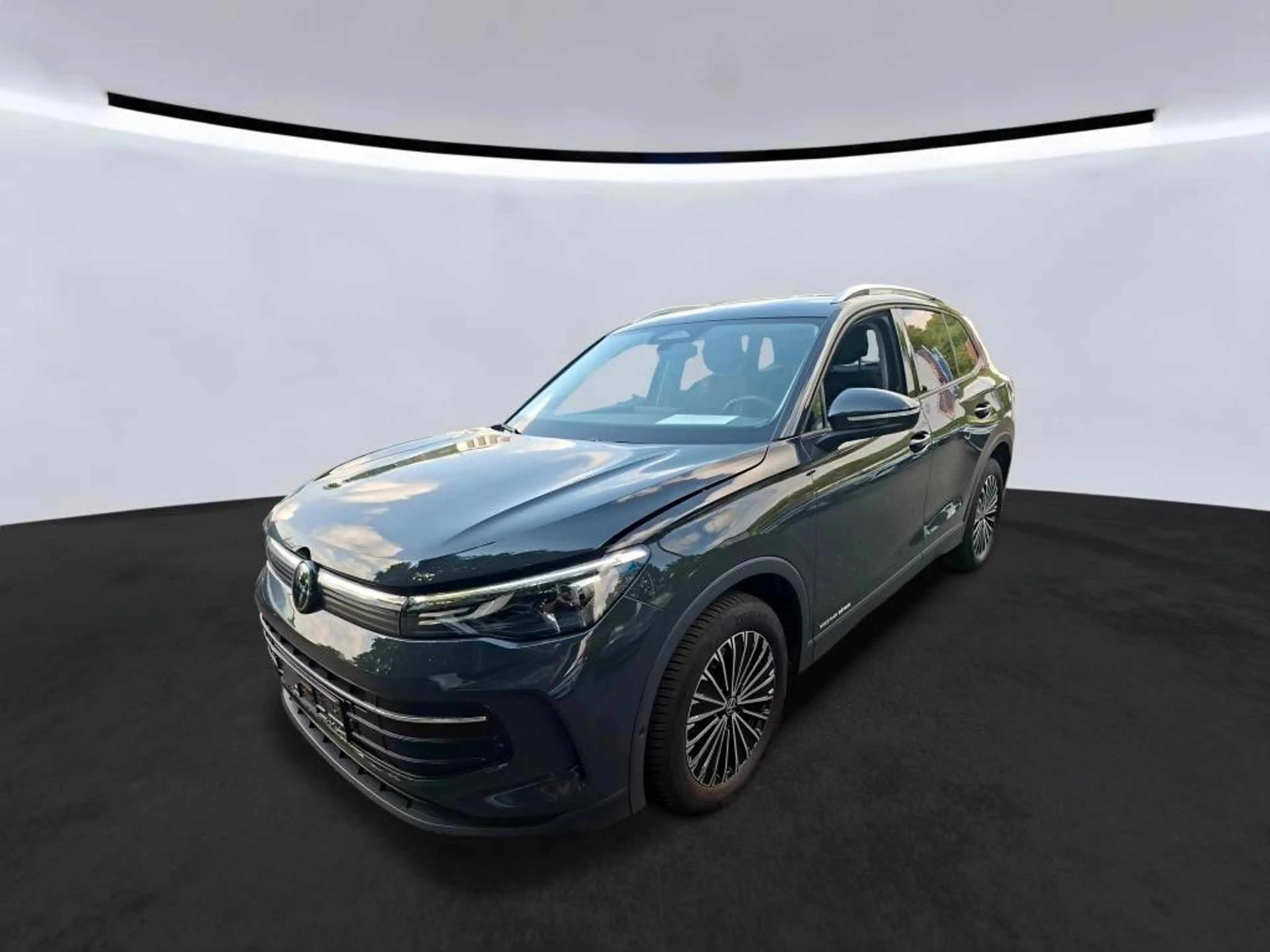 Volkswagen Tiguan 2.0 TDI 110 kW Life — photo 2