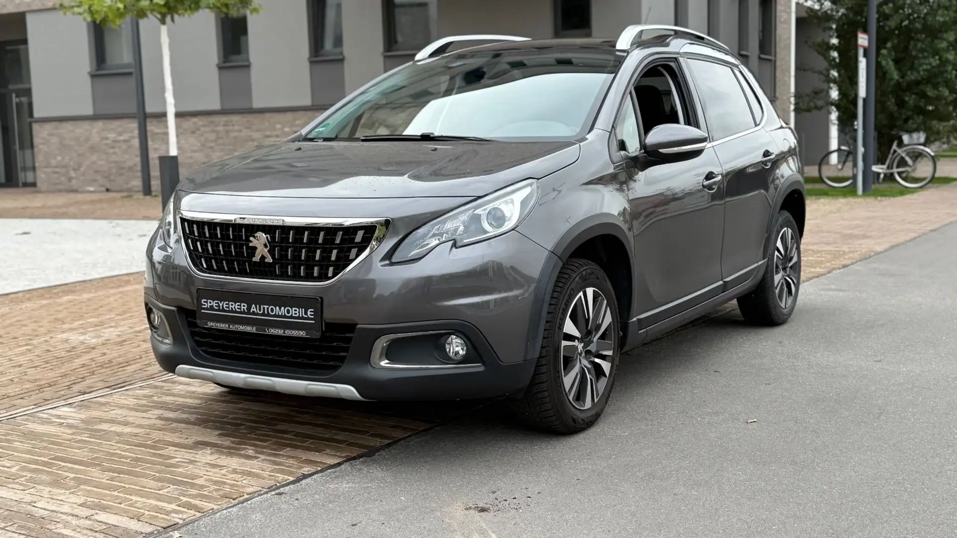 Peugeot 2008 Allure|PANORAMA|SHZ|NAVI|KAMERA|LEDER|TEMP. Grau - 2