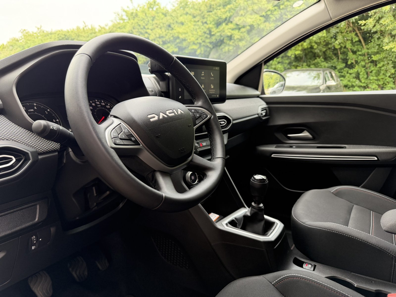 Dacia Jogger TCe 110 Extreme RFK 1Hd. Sitzh. LMF 1.0 TCe 110 EU — photo 14
