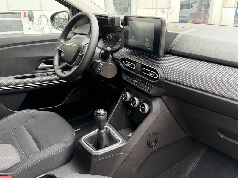 Dacia Jogger TCe 110 Extreme RFK 1Hd. Sitzh. LMF 1.0 TCe 110 EU — photo 19