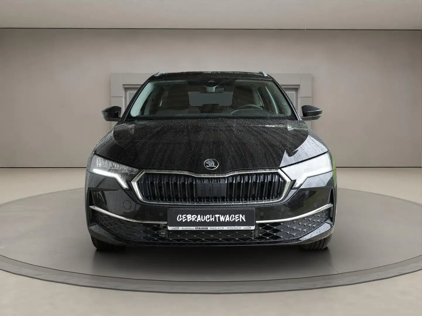 Skoda Octavia Combi Selection 2.0TDI DSG+Pano+ACC+SHZ+NAVI Noir - 2