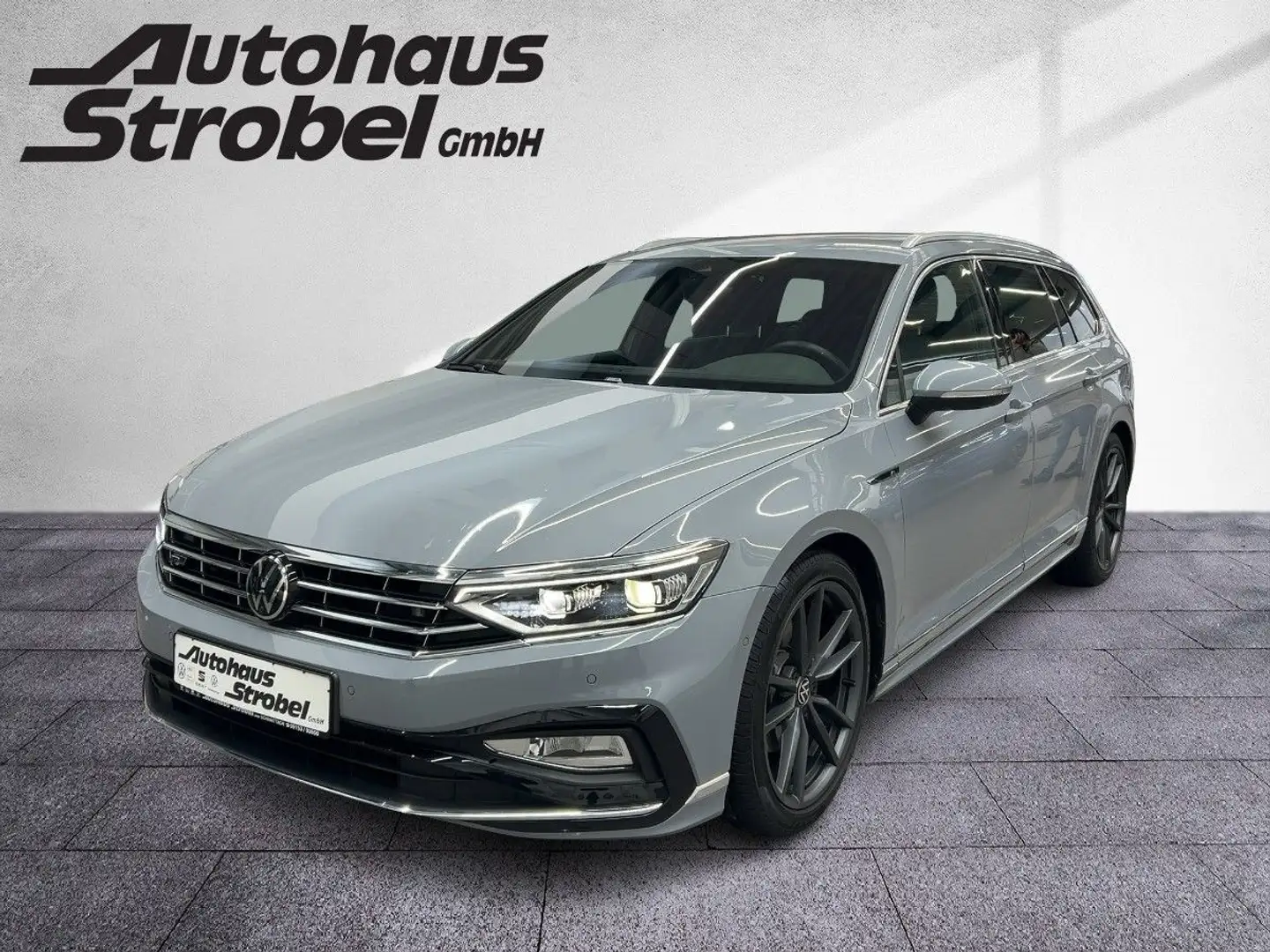 Volkswagen Passat Variant 2.0 TDI DSG Elegance R-Line 3,99% Grau - 2