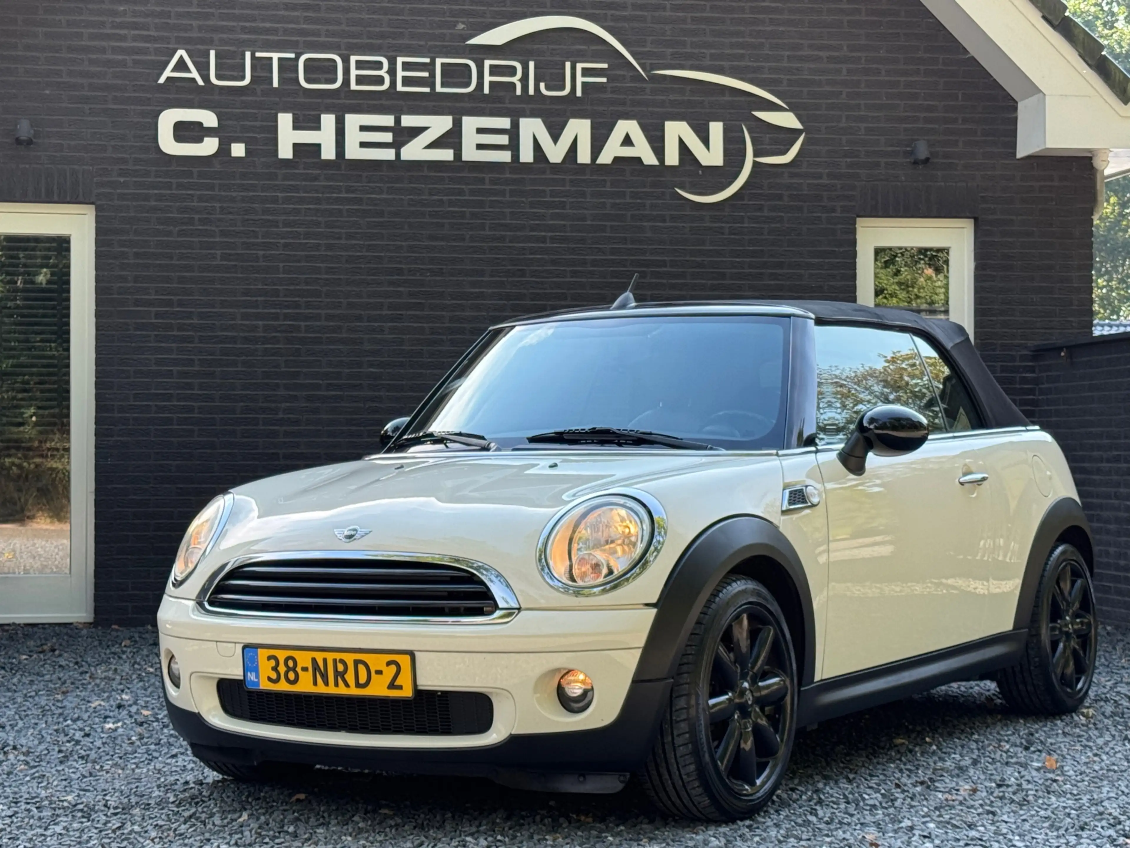 MINI One Cabrio 1.6 Anniversary Leder zwarte velgen — photo 3