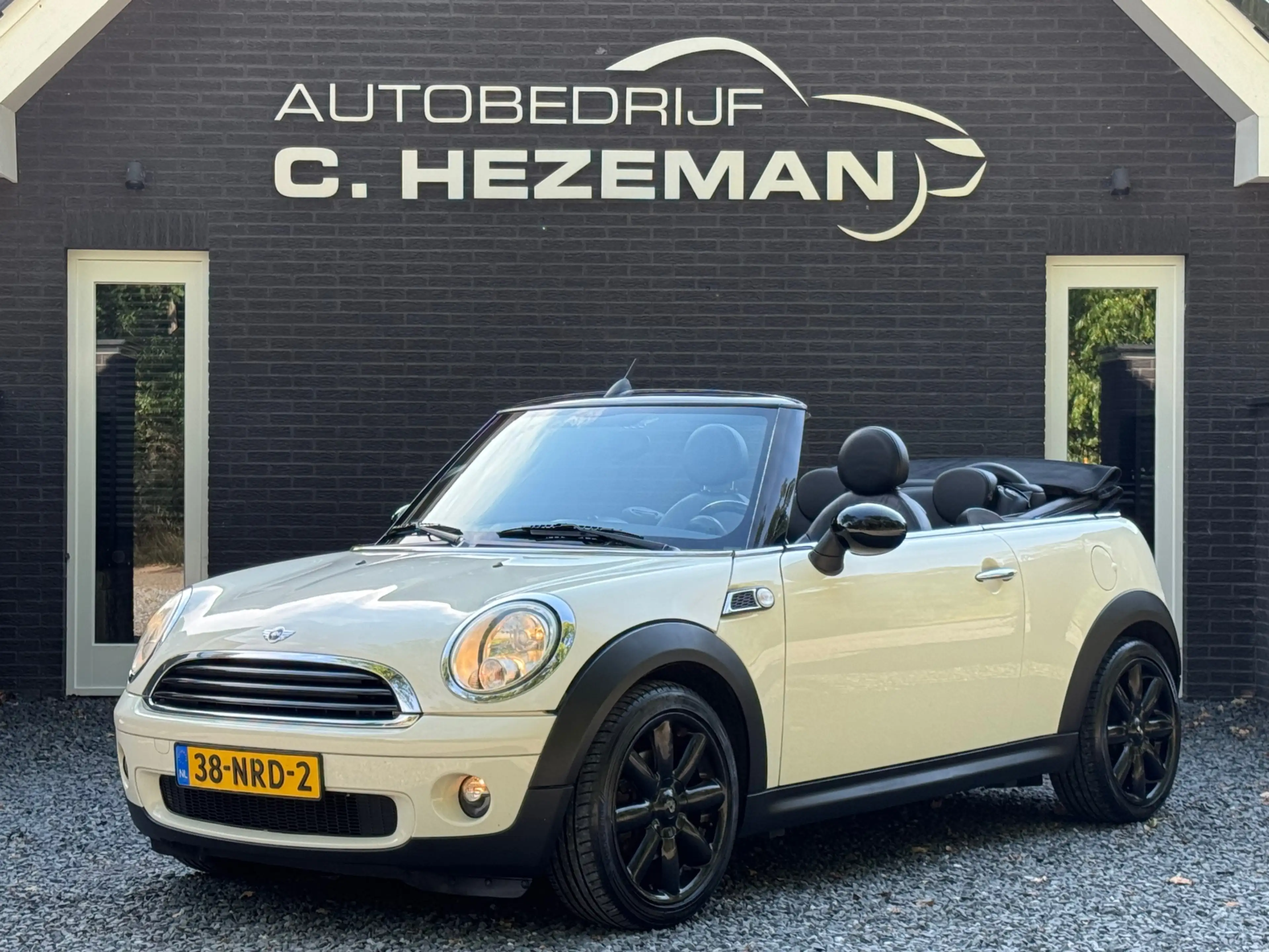 MINI One Cabrio 1.6 Anniversary Leder zwarte velgen — photo 9