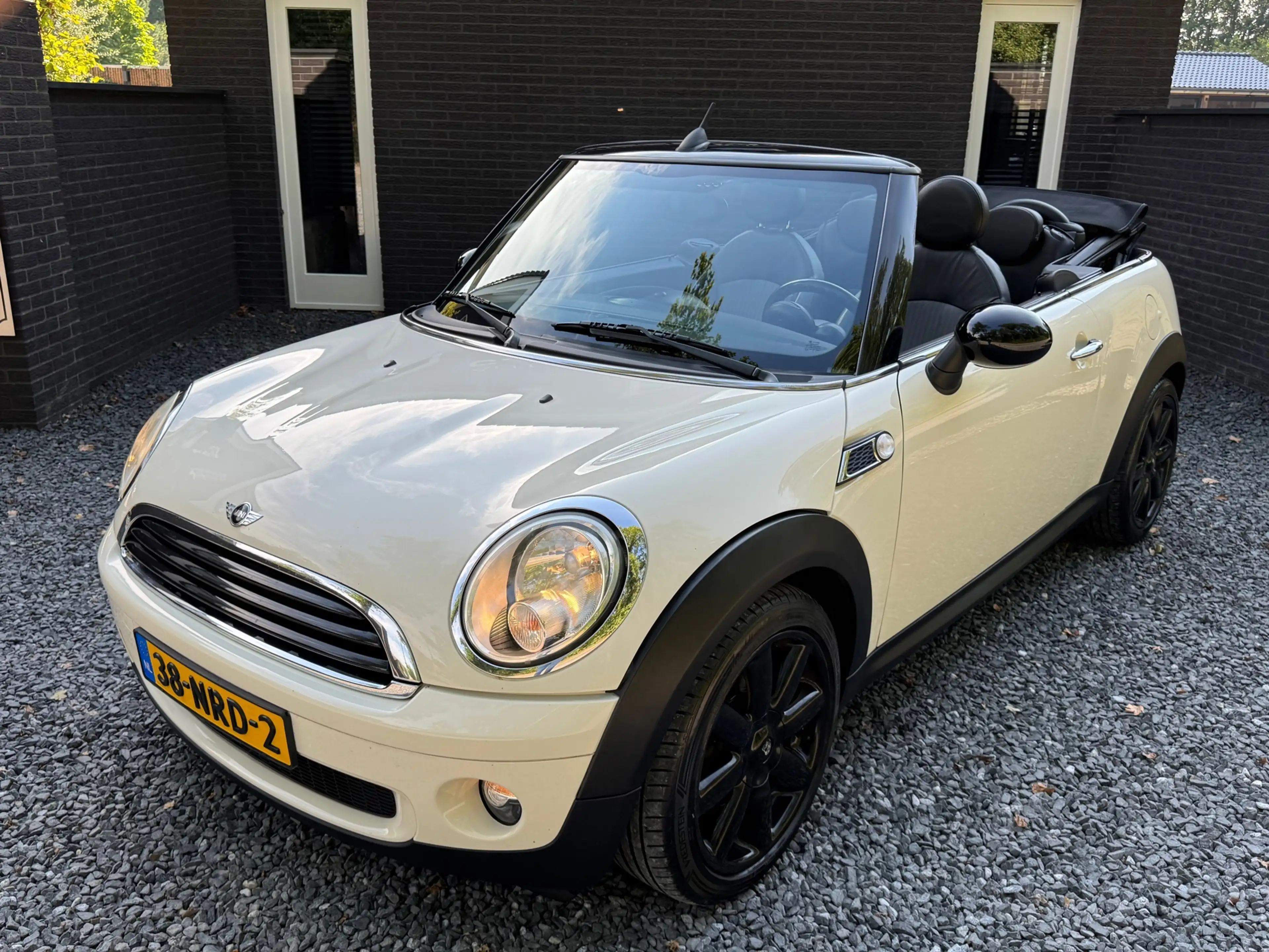 MINI One Cabrio 1.6 Anniversary Leder zwarte velgen — photo 10