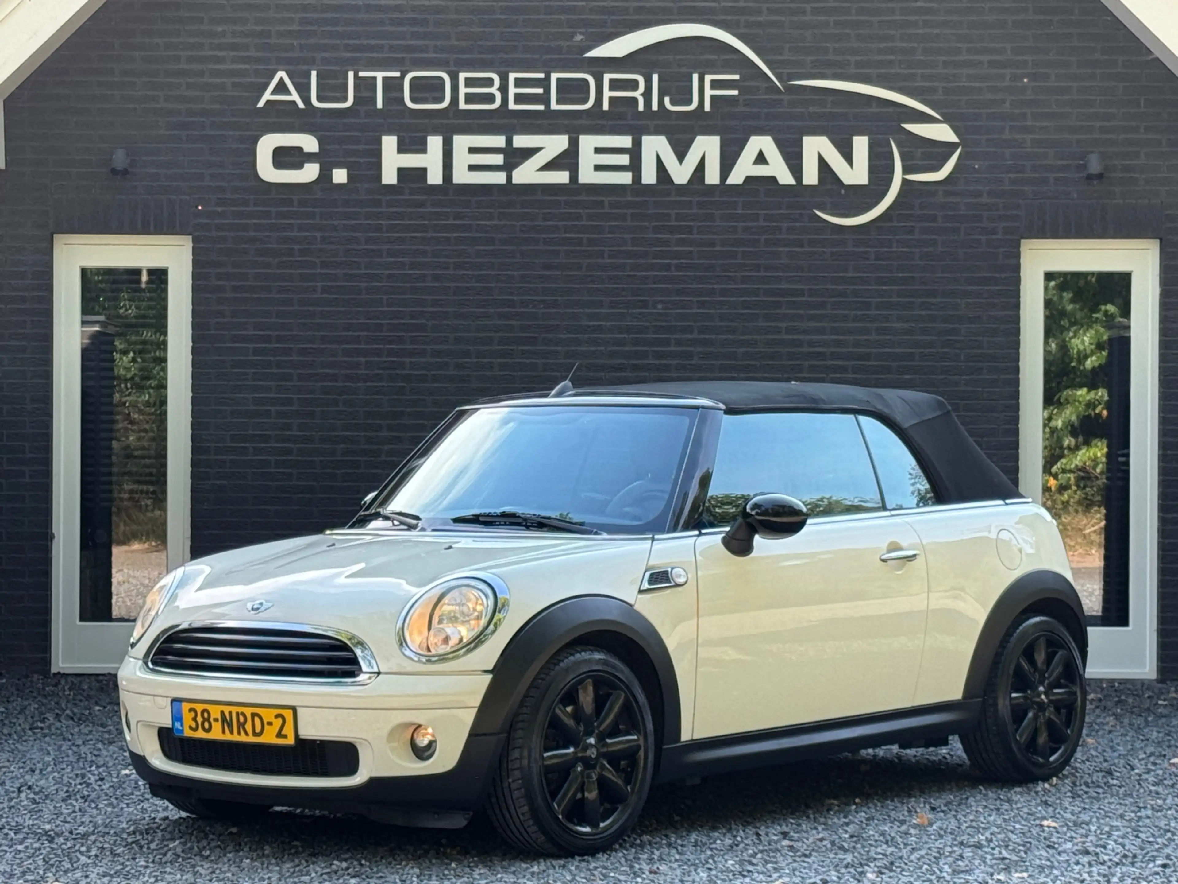 MINI One Cabrio 1.6 Anniversary Leder zwarte velgen — photo 2