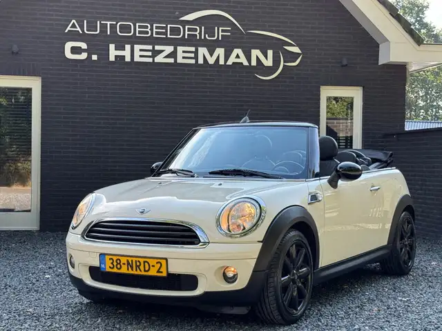 MINI One Cabrio 1.6 Anniversary Leder zwarte velgen