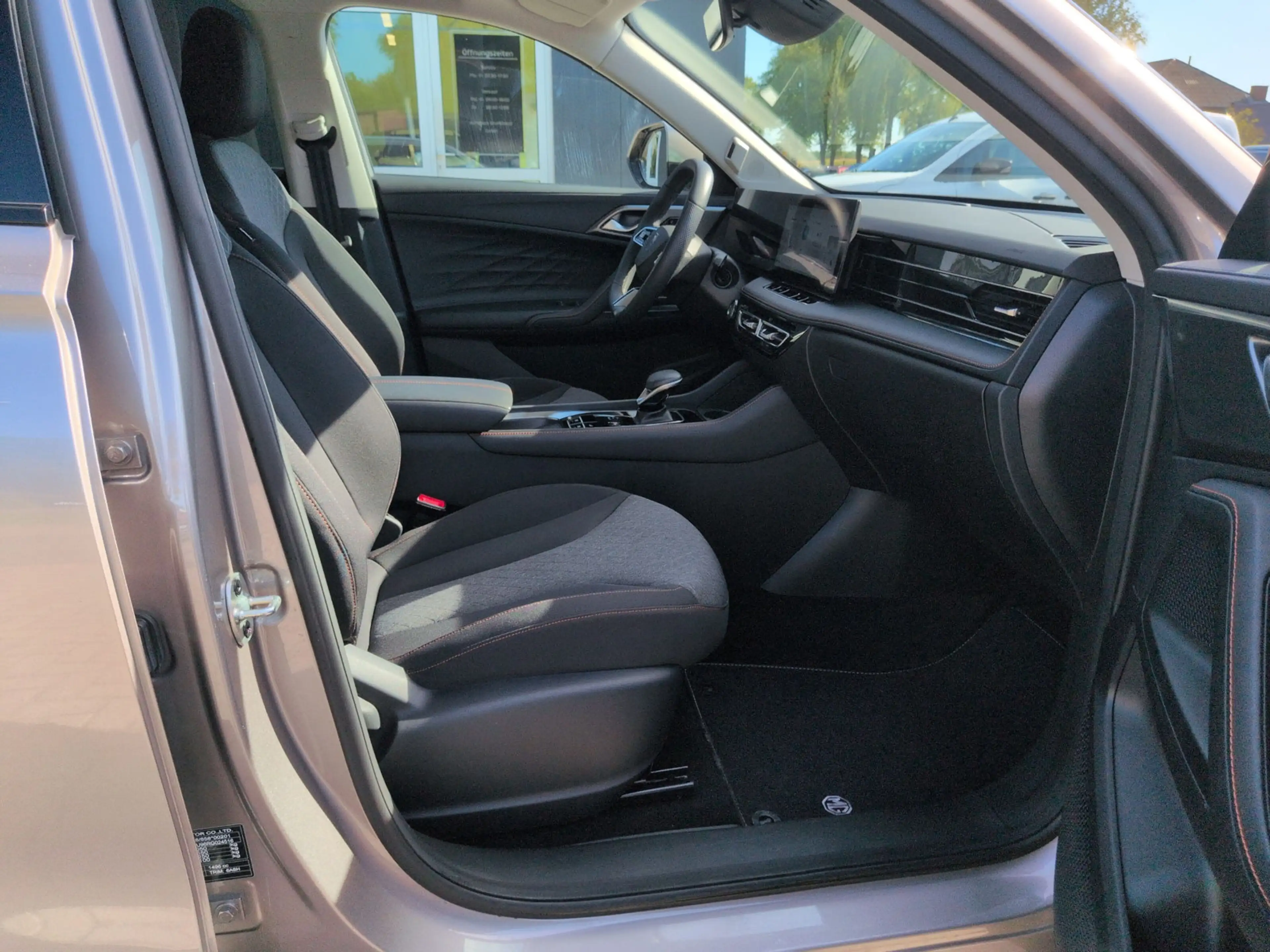 MG HS Comfort 170 PS Comfort CarPlay LED PDC — photo 9