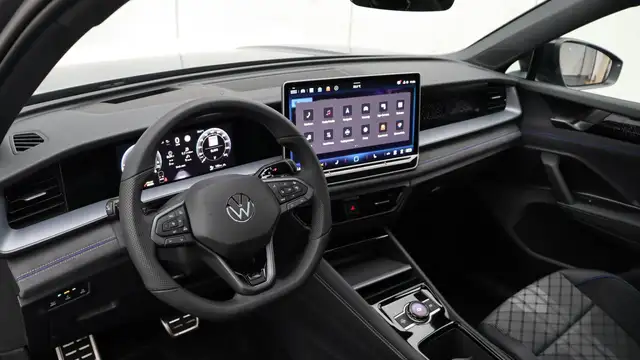 Volkswagen Tayron view 6