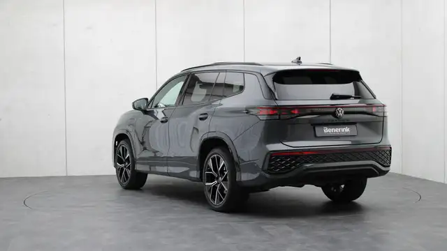 Volkswagen Tayron view 3