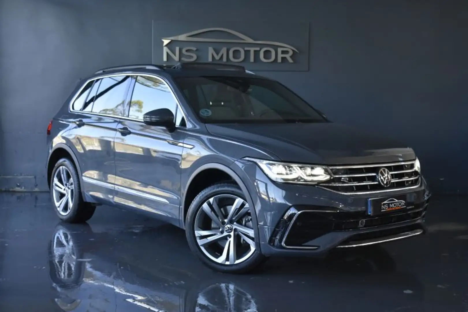 Volkswagen Tiguan 2.0TDI R-Line 4Motion DSG 147kW Gris - 2