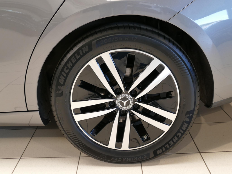 Mercedes-Benz CLA 180 180d Luxury Line - DOS 8917 — photo 10