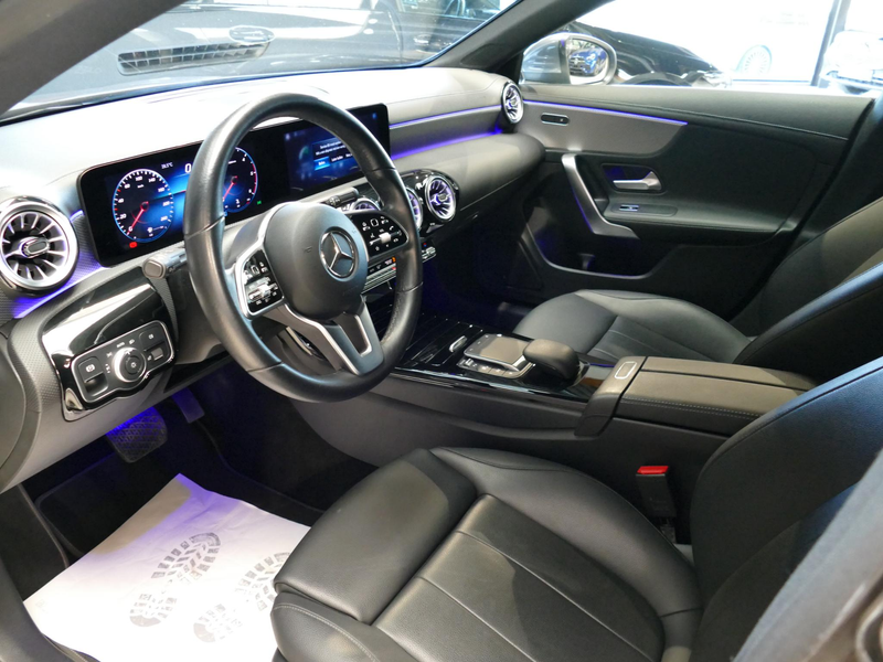 Mercedes-Benz CLA 180 180d Luxury Line - DOS 8917 — photo 11