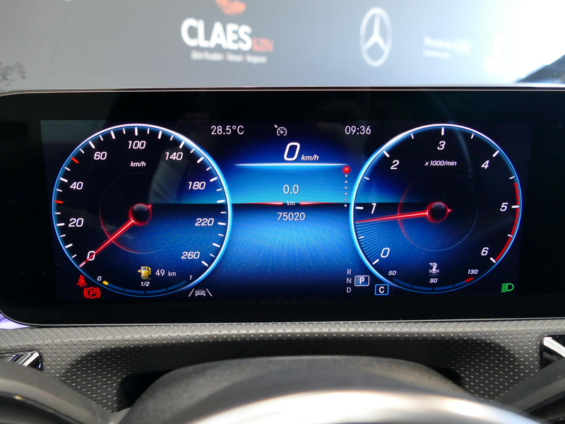 Mercedes-Benz CLA 180 180d Luxury Line - DOS 8917 — photo 14