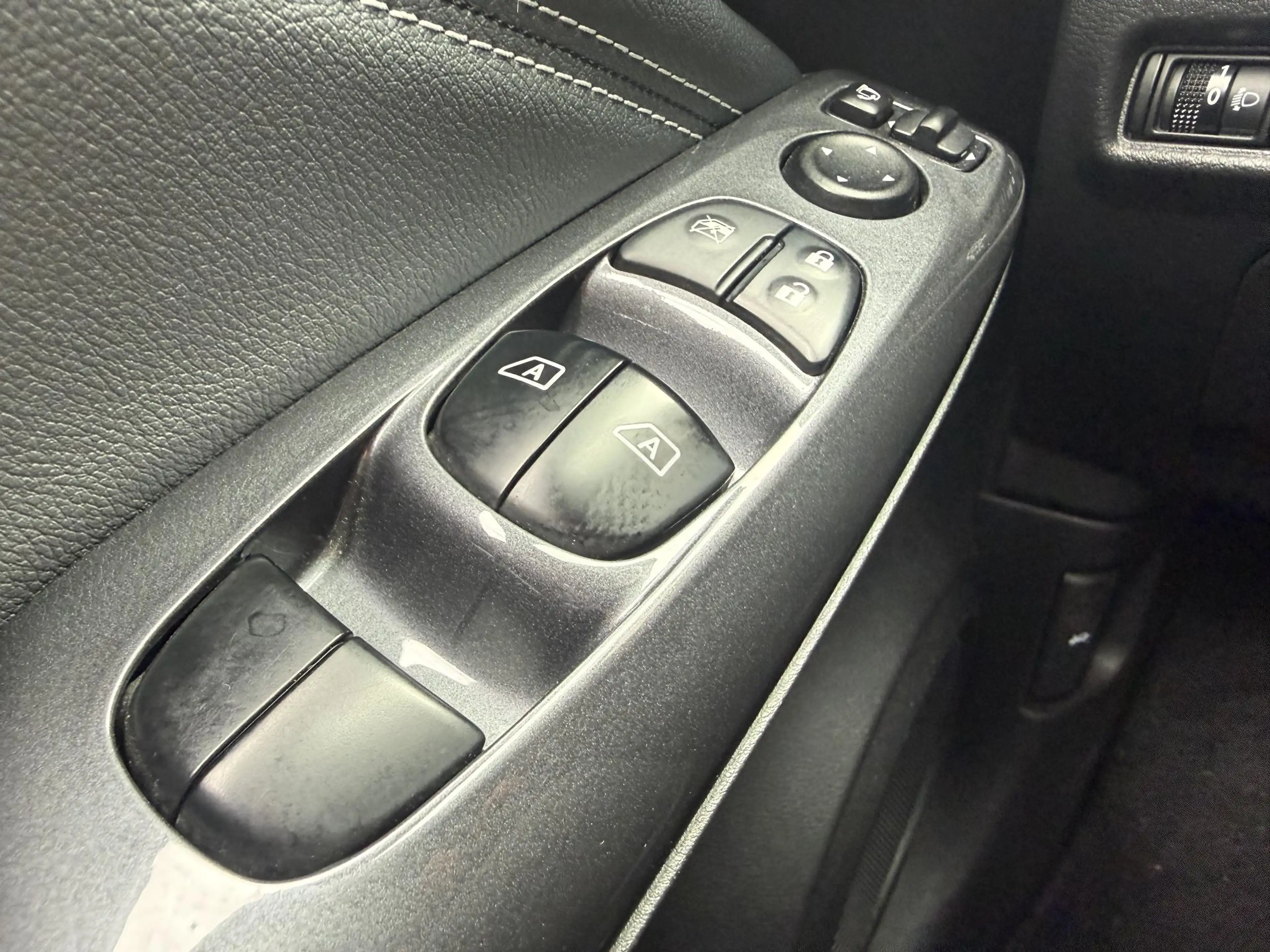 Nissan Juke 1.0 DIG-T N-Connecta *Navigatie & Cruise Control* — photo 14