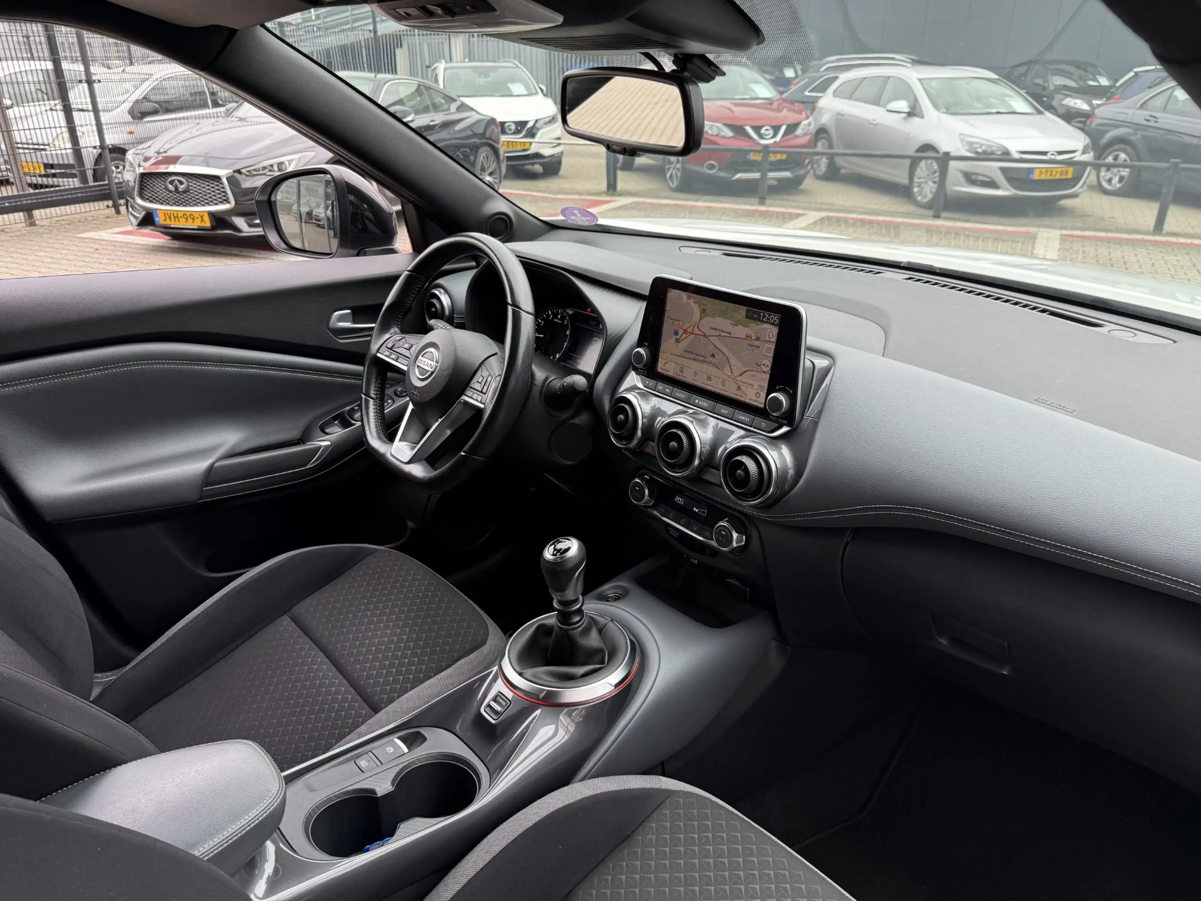 Nissan Juke 1.0 DIG-T N-Connecta *Navigatie & Cruise Control* — photo 13