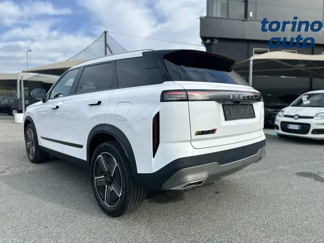 Jaecoo J7 view 5