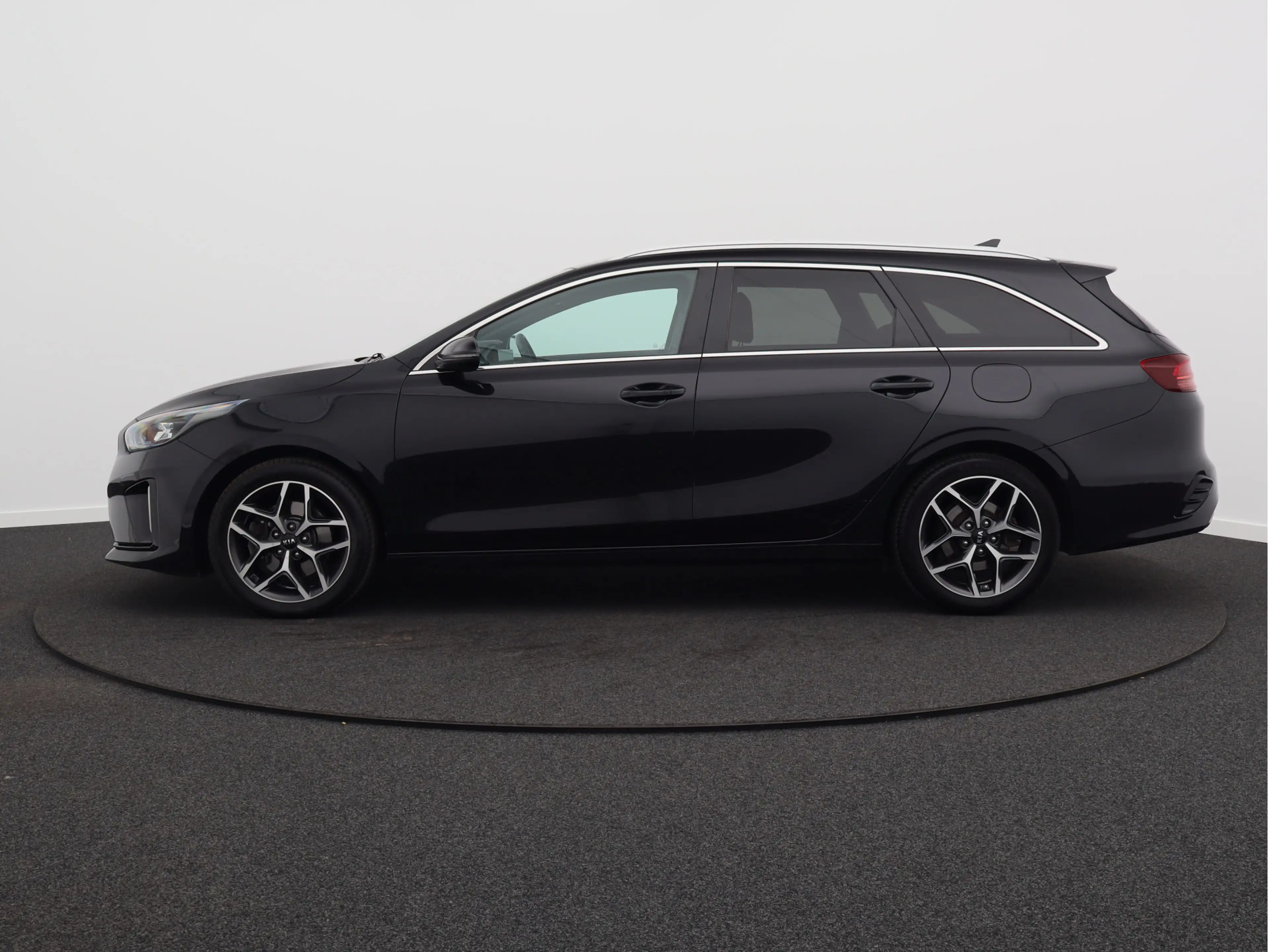 Kia Ceed SW / cee'd SW Sportswagon 1.0 T-GDi GT-Line Business Edition/ la — photo 10