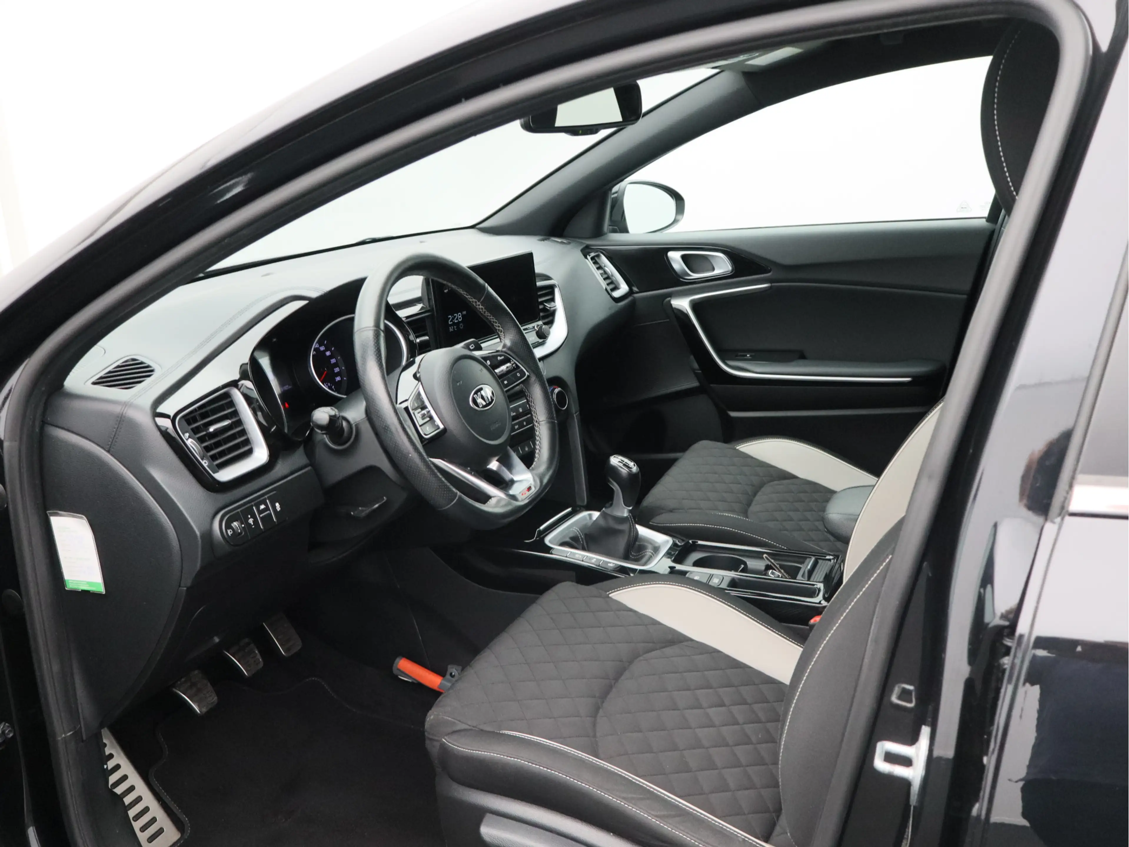 Kia Ceed SW / cee'd SW Sportswagon 1.0 T-GDi GT-Line Business Edition/ la — photo 5