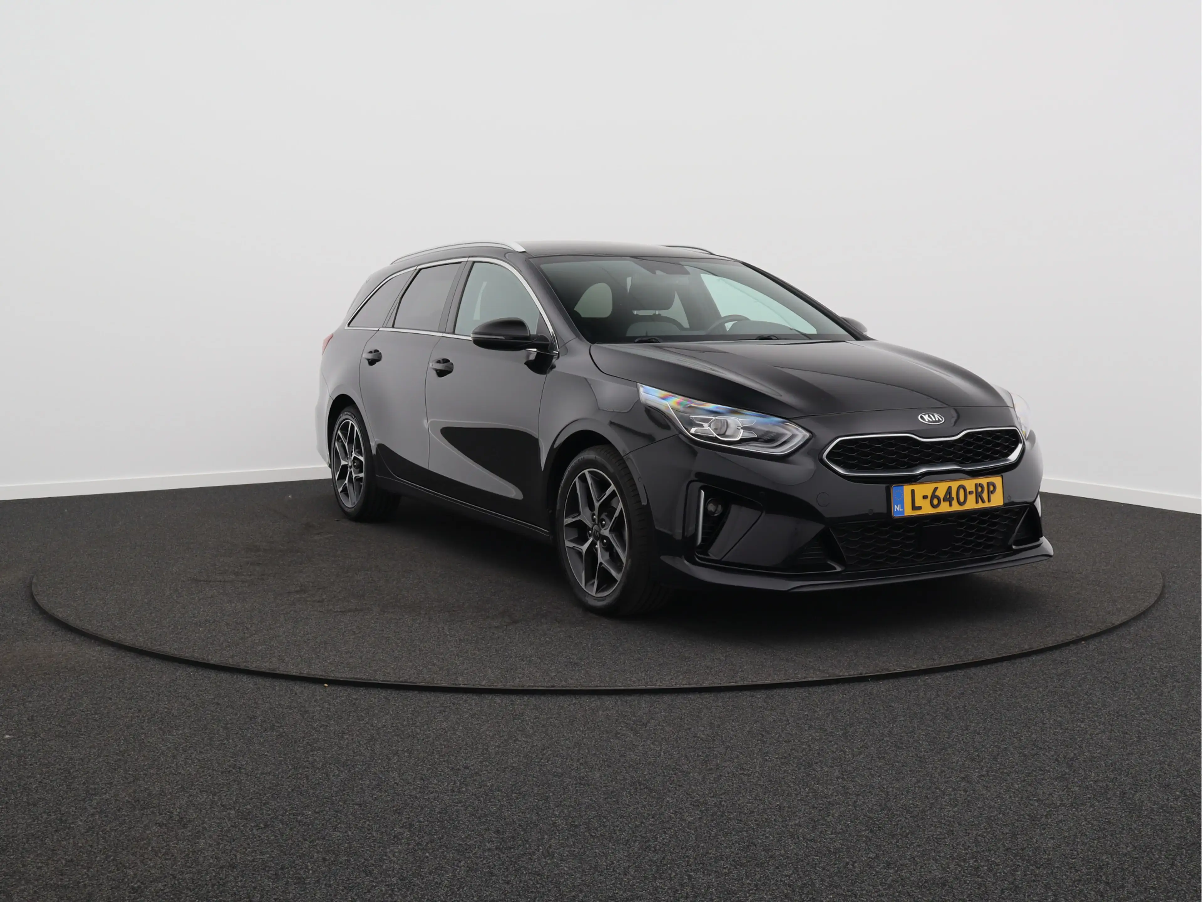 Kia Ceed SW / cee'd SW Sportswagon 1.0 T-GDi GT-Line Business Edition/ la — photo 23