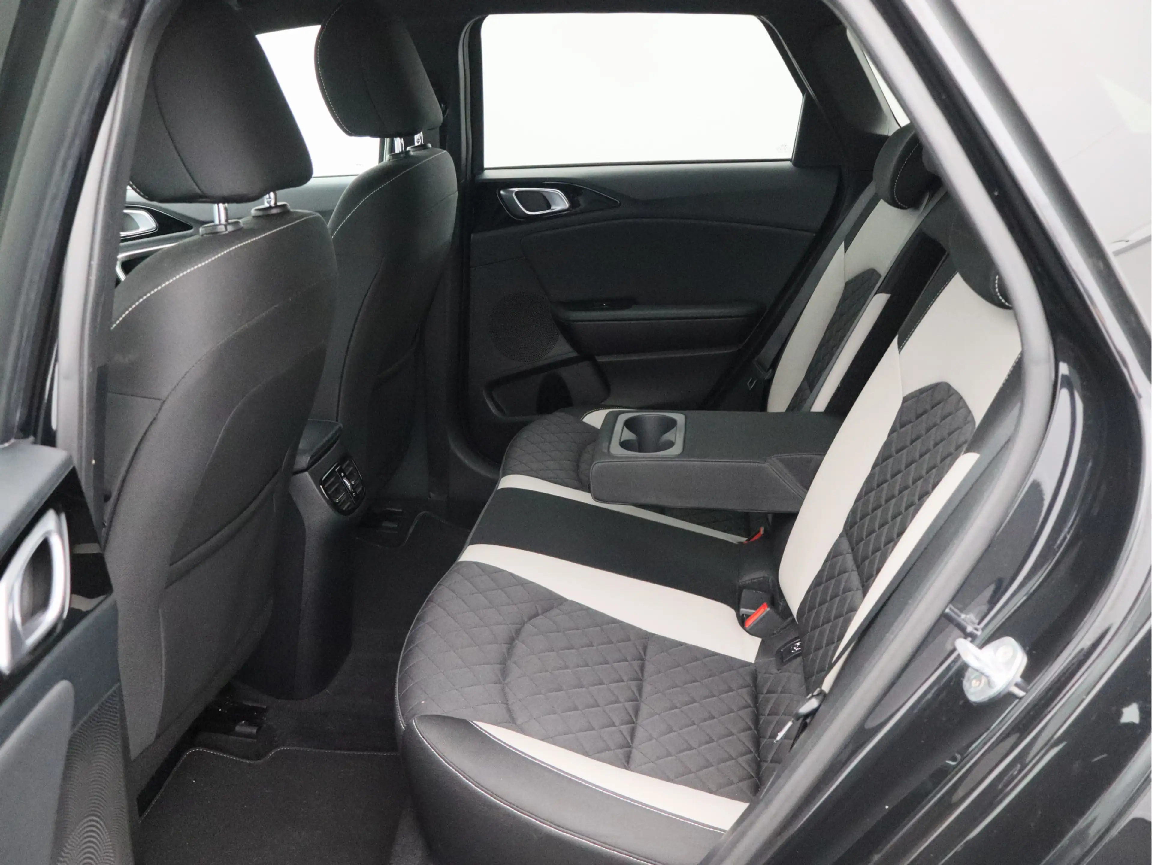 Kia Ceed SW / cee'd SW Sportswagon 1.0 T-GDi GT-Line Business Edition/ la — photo 11