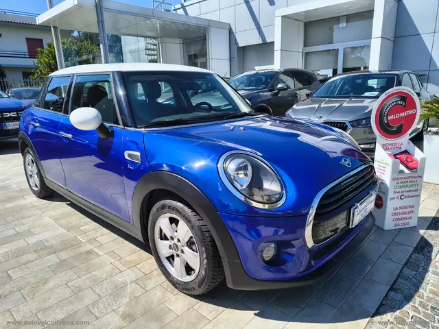 MINI Cooper Cooper D Business 5 porte