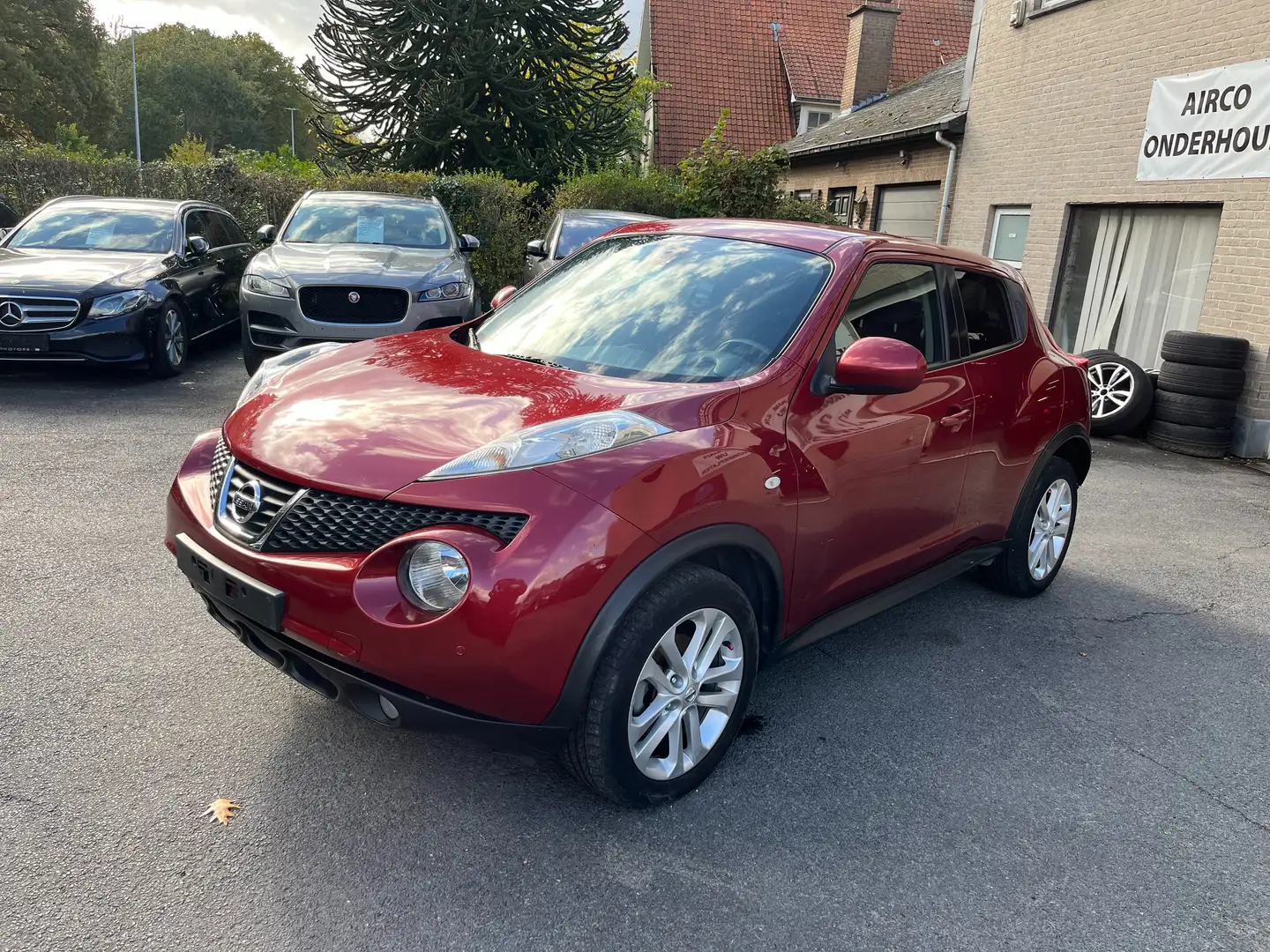 Nissan Juke Juke 1.6 Visia Rood - 1