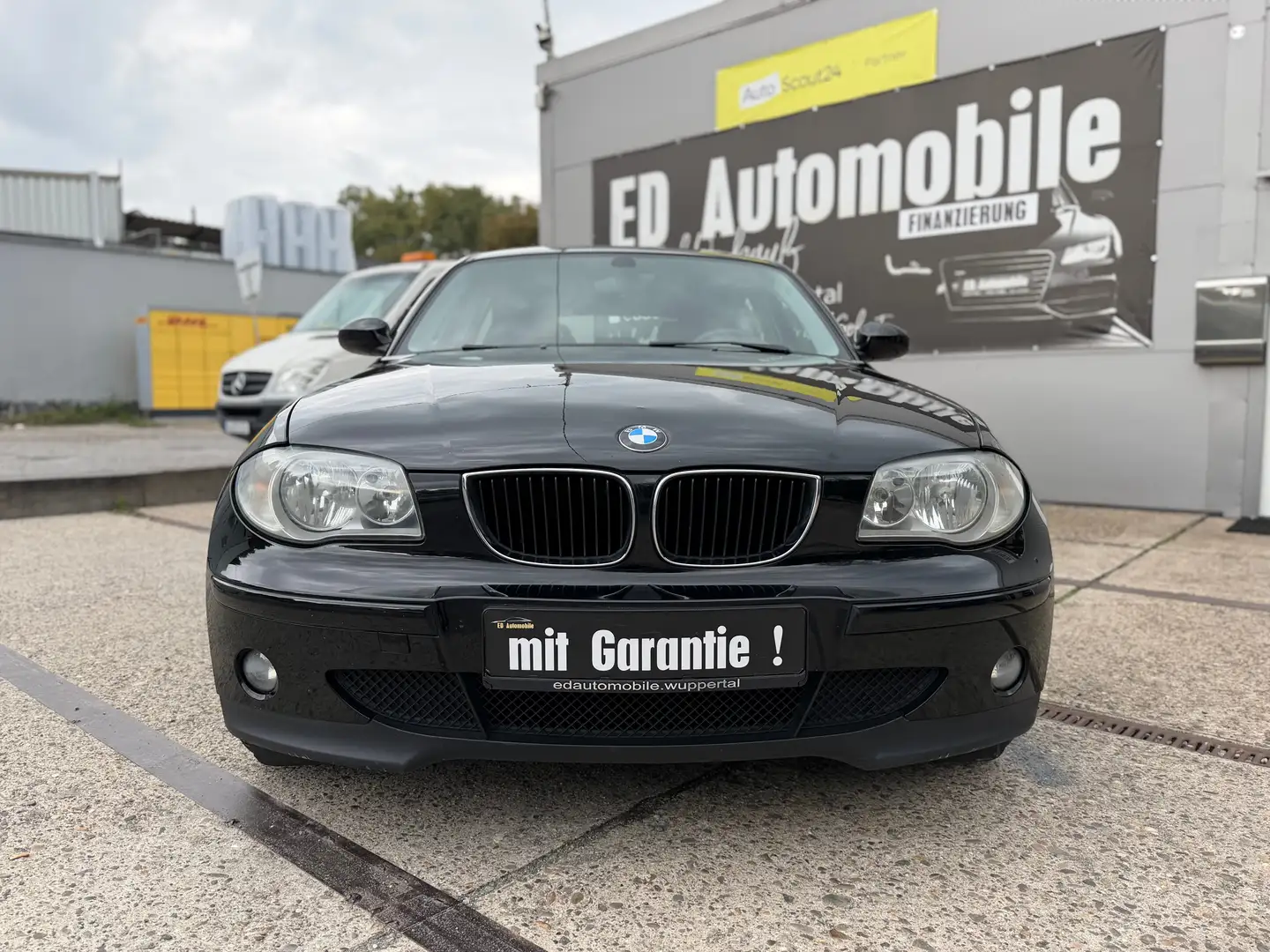BMW 116 i 1.6 BENZIN MIT GARANTIE! Schwarz - 2