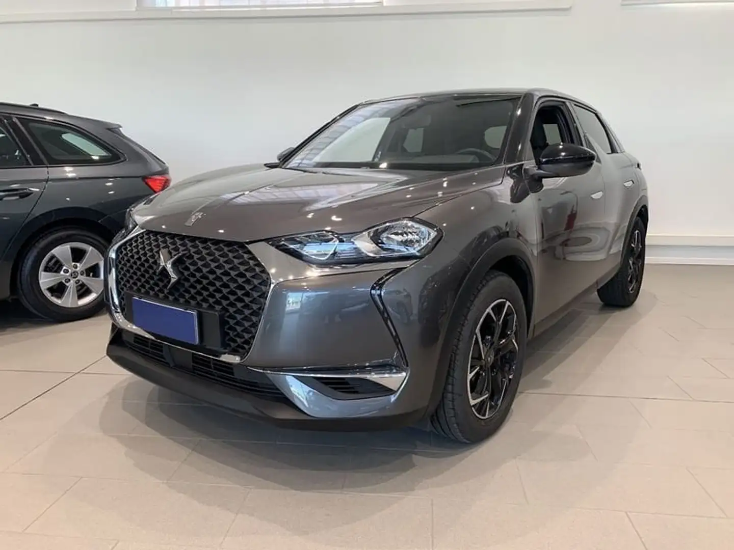 DS Automobiles DS 3 Crossback BlueHDi 130 aut. So Chic Grigio - 1