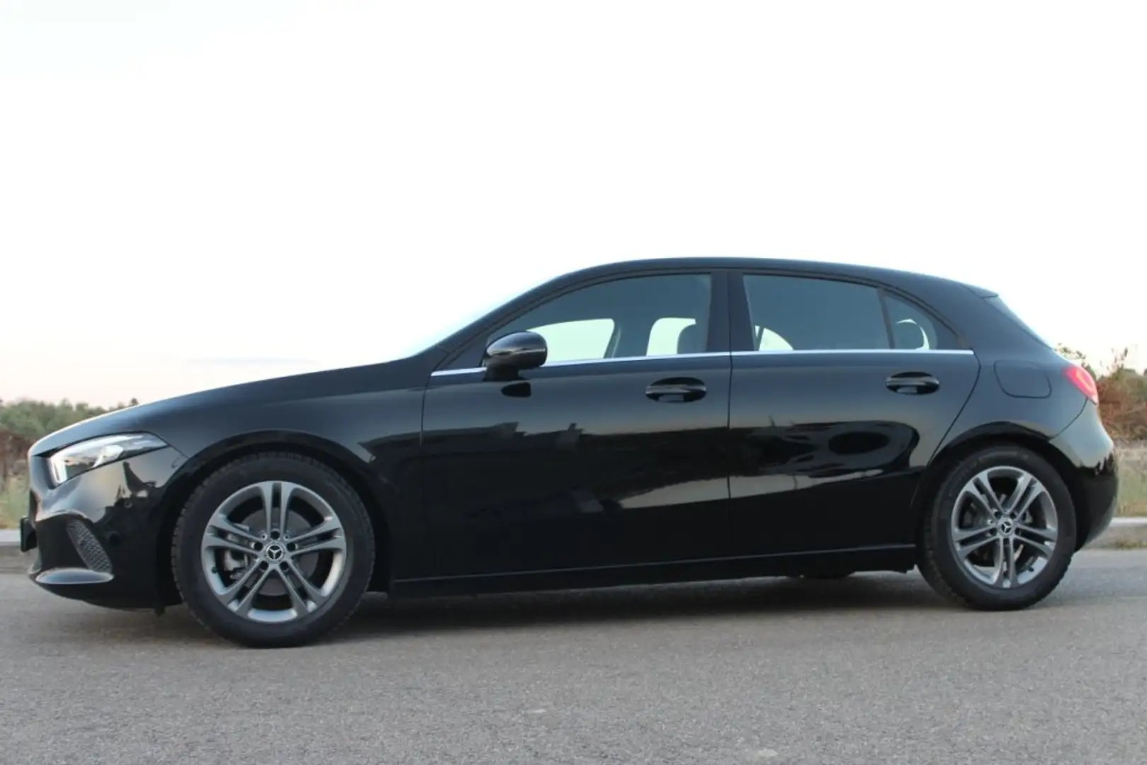 Mercedes-Benz A 180 d Aut. *SOLI 40.000 KM *CARPLAY *FULL LED Nero - 2