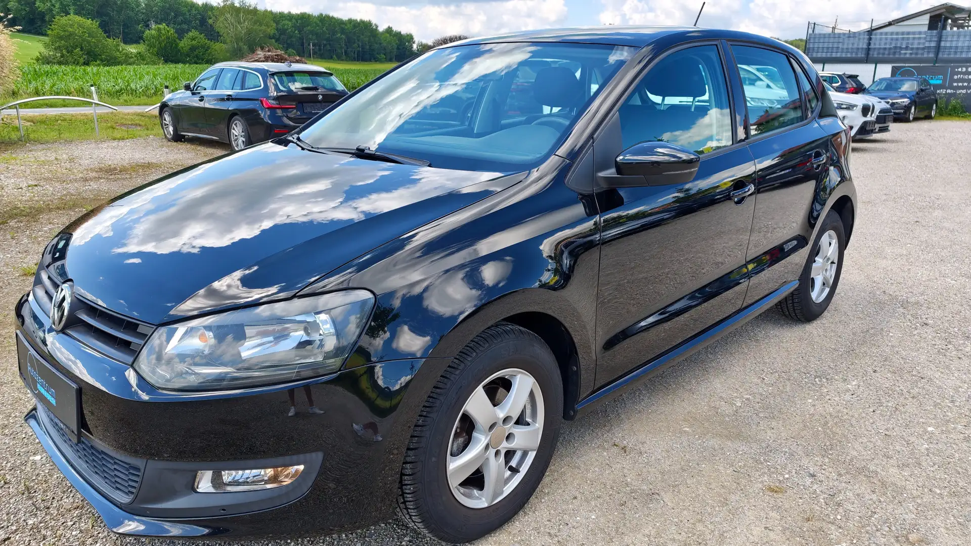 Volkswagen Polo Trendline Schwarz - 1