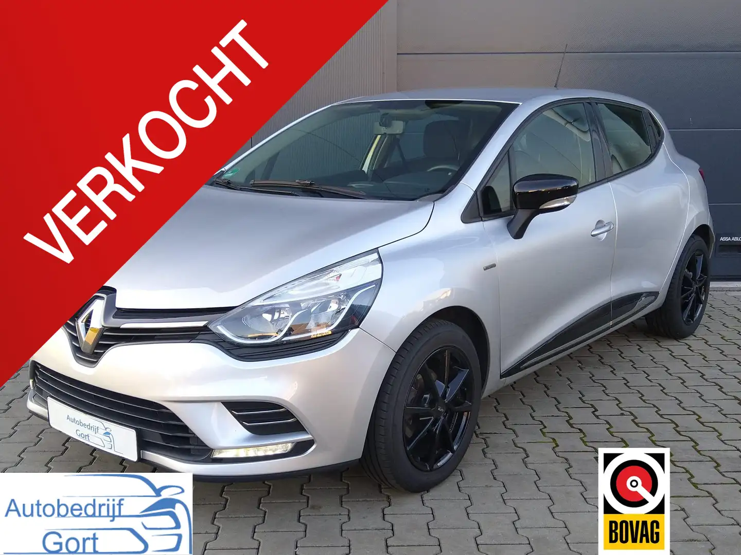 Renault Clio 0.9 TCe Limited Zwart - 1