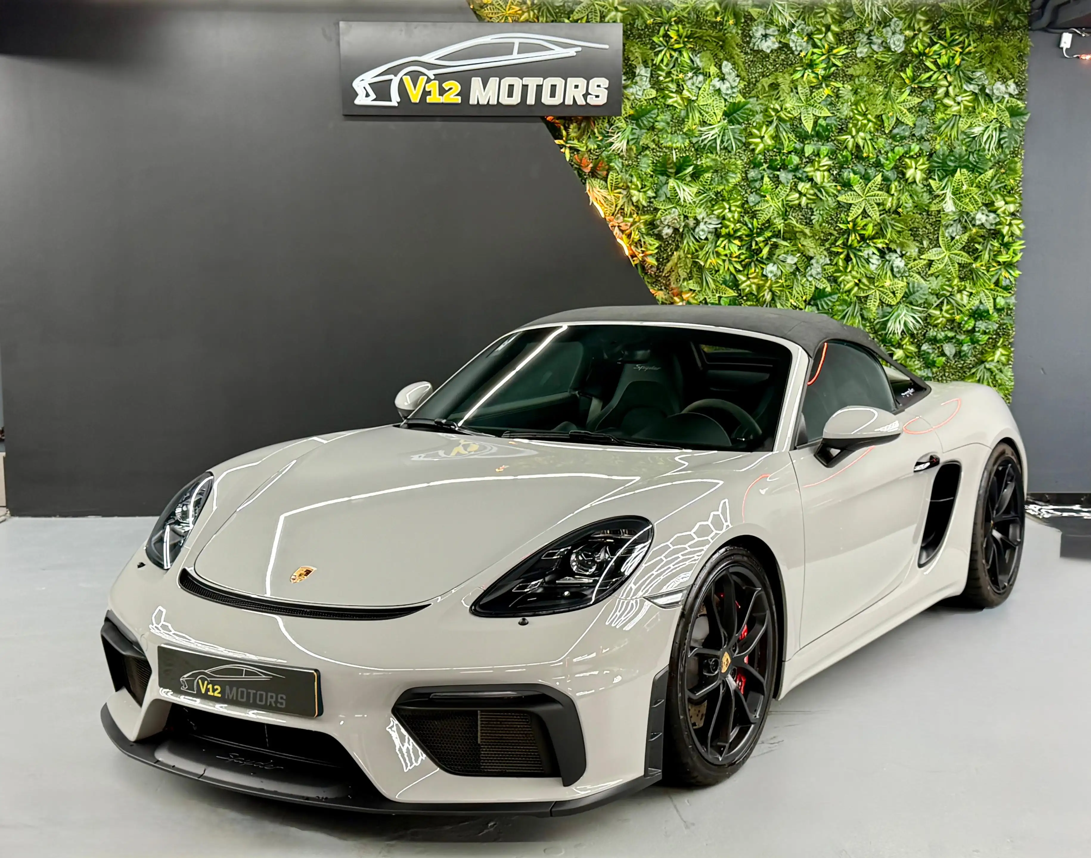 Porsche Boxster 718 Spyder PDK Kreide Bose PASM Porsche Approved