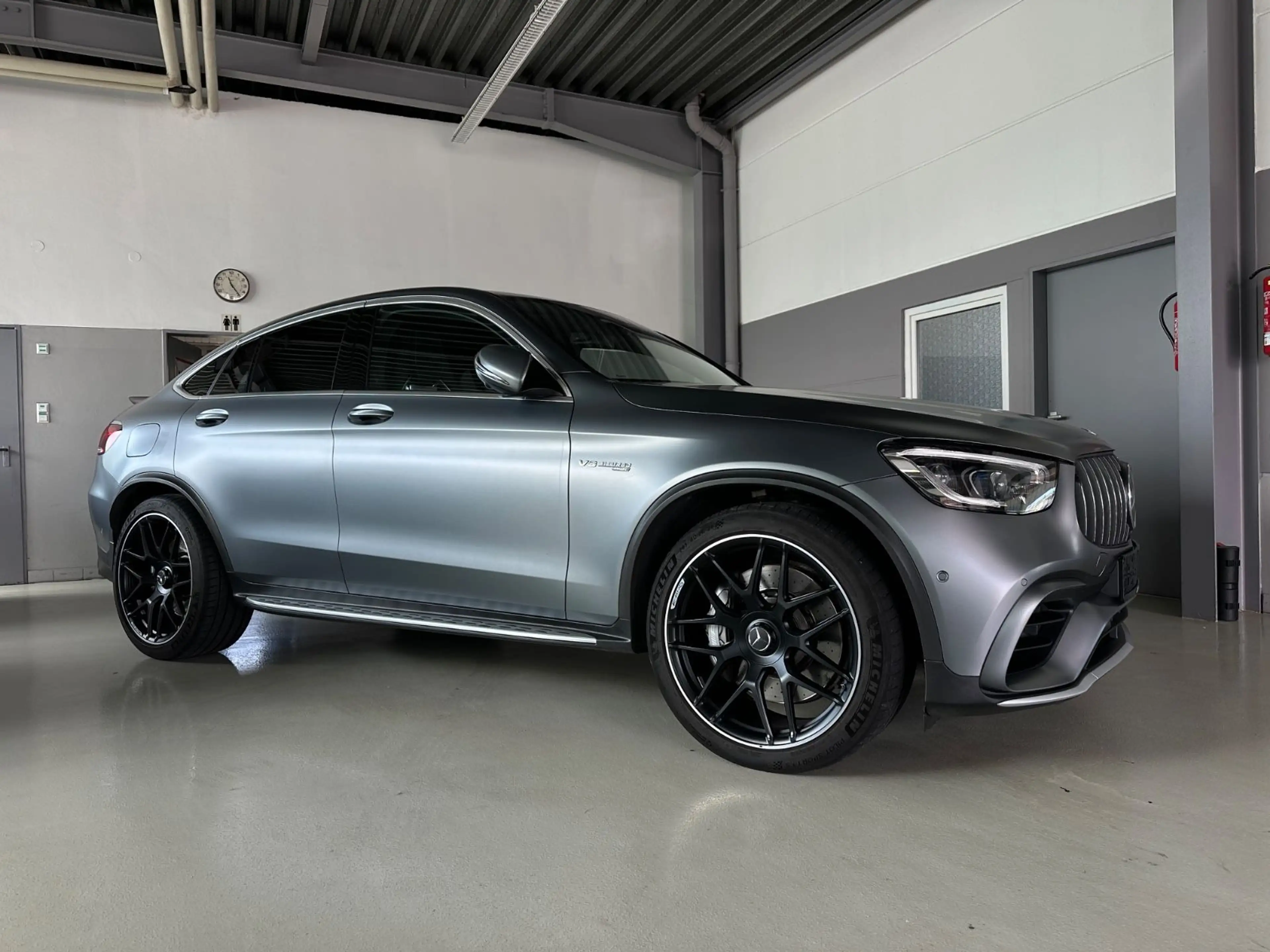 Mercedes-Benz GLC 63 AMG 4Matic+Performance Paket+V-MAX+612PS — photo 2