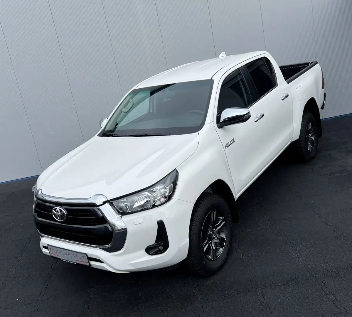 Toyota Hilux 2.8 D-4D 4x4 °RFK°SHZ°GARANTIE°DAB°AHK° Blanc - 1