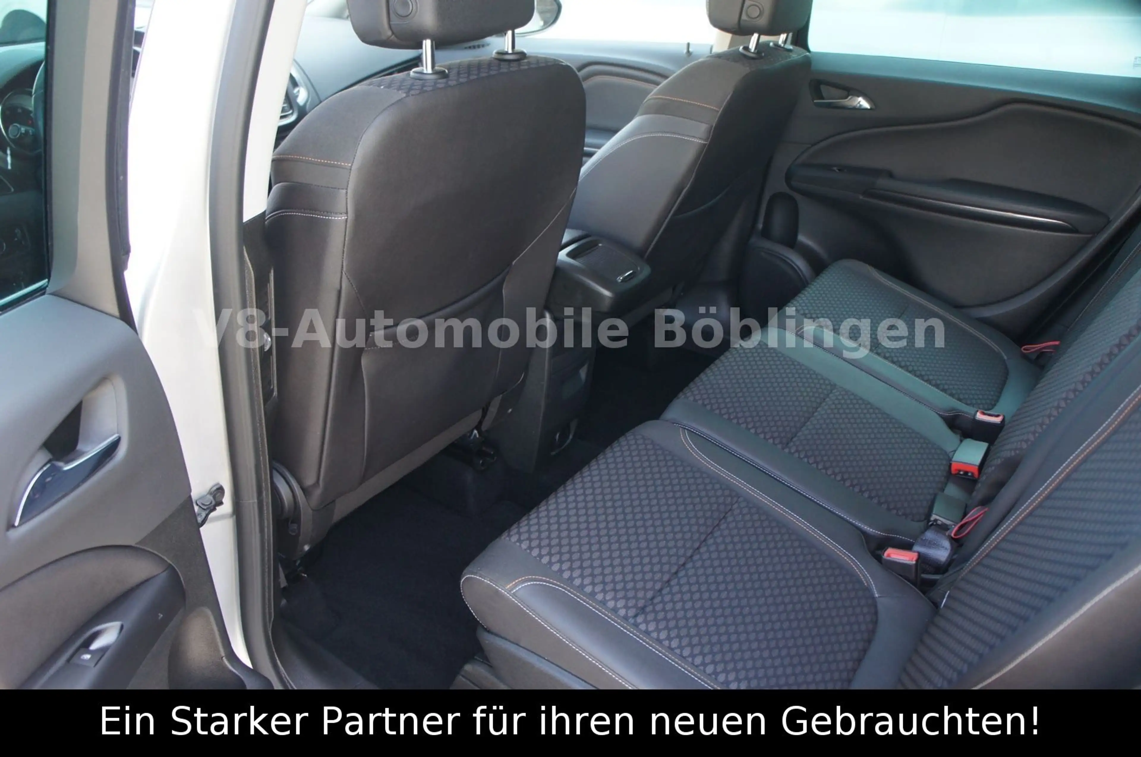 Opel Zafira C Tourer*NAV*XEN*7 SITZER*AHK — photo 12