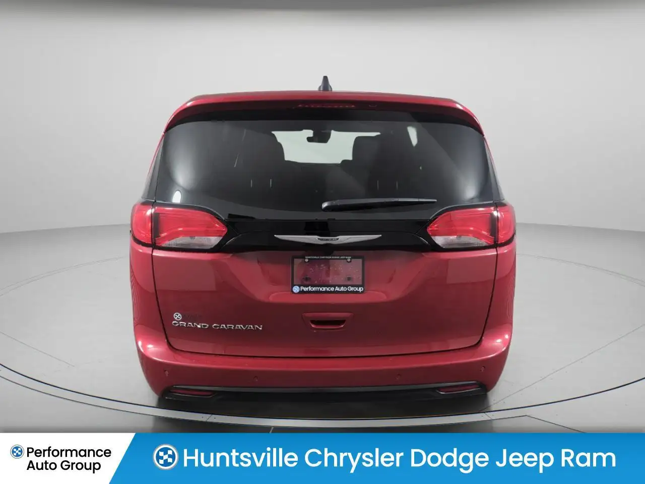 Chrysler Grand Caravan photo Chrysler Grand Caravan