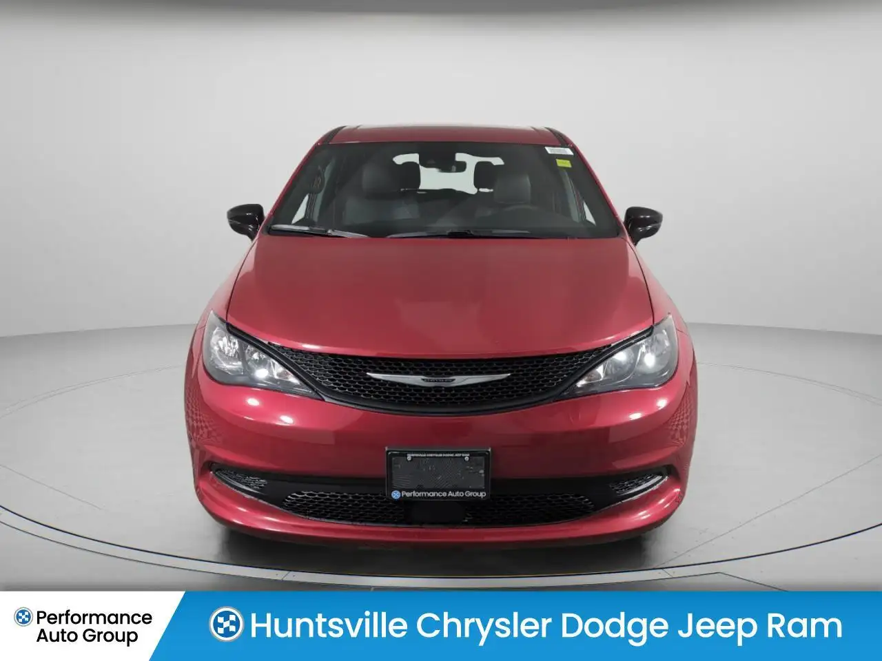 Chrysler Grand Caravan photo Chrysler Grand Caravan