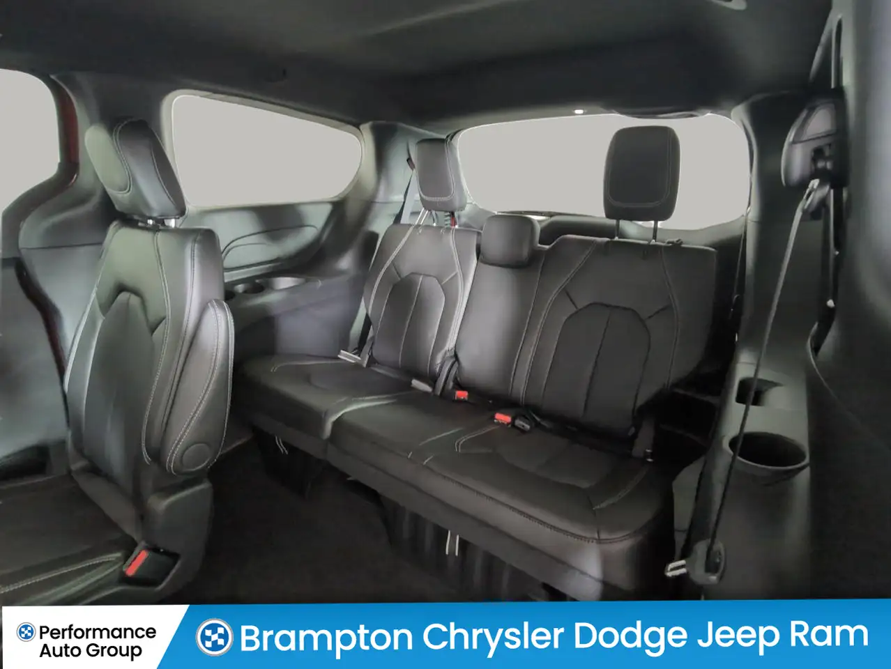 Chrysler Grand Caravan photo Chrysler Grand Caravan